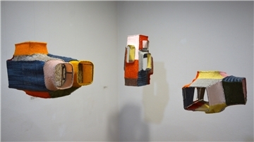 Im Rahmen der Ausstellung von Cordula Prieser findet im Königin-Christinen-Haus ein Schreibworkshop mit einer Kunsthistorikerin und Poesiepädagogin statt.