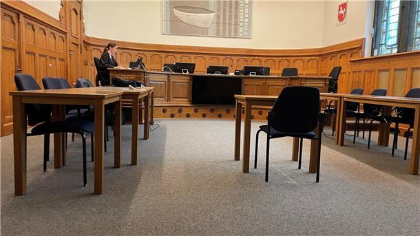Urteil nach Cuxhavener Messer-Attacke: Achteinhalb Jahre wegen versuchten Mords Saal 209 des Landgerichts Stade