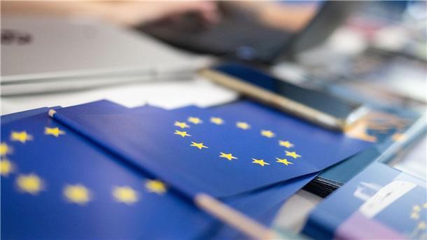 Unternehmer-Bündnis gegen Extremismus und Rassismus Im Vorfeld der Europawahl hat ein Bündnis aus Unternehmen aufgerufen, sich gegen Extremismus und Rassismus zu stellen.