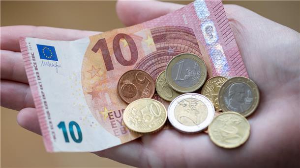 Immer mehr Menschen in Bremerhaven schulden der Stadtkasse Geld. Um es erfolgreicher eintreiben zu können, wird eine zusätzliche Stelle eingerichtet.