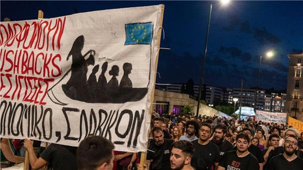 In Athen gingen am Donnerstag Tausende Menschen auf die Straße, um gegen die EU-Migrationspolitik zu protestieren.