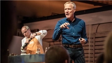 In Bremerhaven verrieten Sporthochschulprofessor Ingo Froböse und WRD-Koch Helmut Gote, was den richtigen Sport und gutes Essen ausmacht.