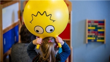 In Butjadingen fehlen Kitaplätze. Daher soll eine ehemalige Senioreneinrichtung in Burhave zur Kindertagesstätte umgebaut werden. Um unter anderem dafür Geld zur Verfügung zu stellen, ist jetzt der Haushalt light nötig.