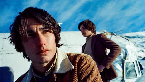 „Die Schneegesellschaft“ Platz vier internationaler Filme In dem Film „Die Schneegesellschaft“ geht es um die Ereignisse nach einem Flugzeugabsturz 1972 in den Anden.