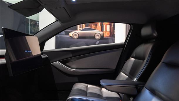 In dem zweisitzigen Tesla „Cybercab“gibt es kein Lenkrad.