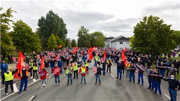 In den letzten Monaten gab es viele Protestaktionen bei Premium Aerotec: gegen einen Kahlschlag beim Personal und gegen eine neue Struktur zu Lasten einzelner Standorte.