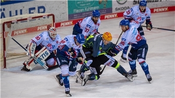 In den Spielen zwischen den Fischtown Pinguins und den Adler Mannheim setzten sich in dieser Saison bisher immer die Gäste durch.