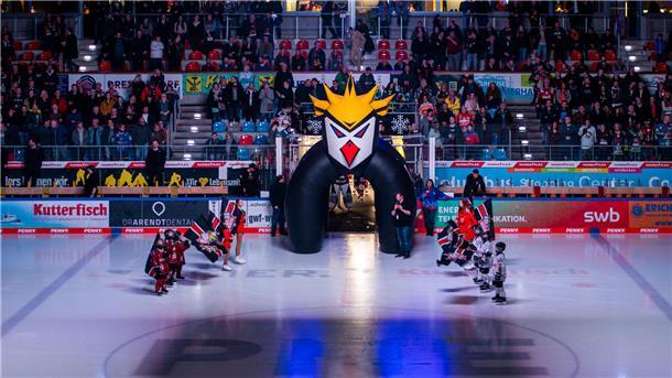 In der Bremerhavener Eisarena wird am Sonntag wieder beste Stimmung herrschen.