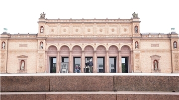 In der Hamburger Kunsthalle sollte ein Bild von Caspar David Friedrich Ziel einer Aktion von Klimaaktivistinnen werden.
