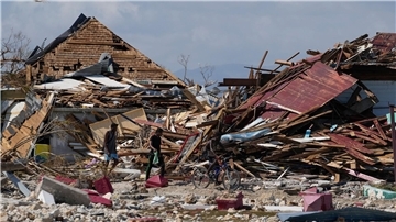 In der Küstenstadt Black River sehe es aus, als sei eine Bombe explodiert, sagte ein Vertreter des Welternährungsprogramms (WFP).