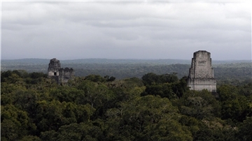 In der Nähe der Unesco-Weltkulturerbestätte Tikal wurde eine rund 2.900 Jahre alte Maya-Stätte entdeckt.