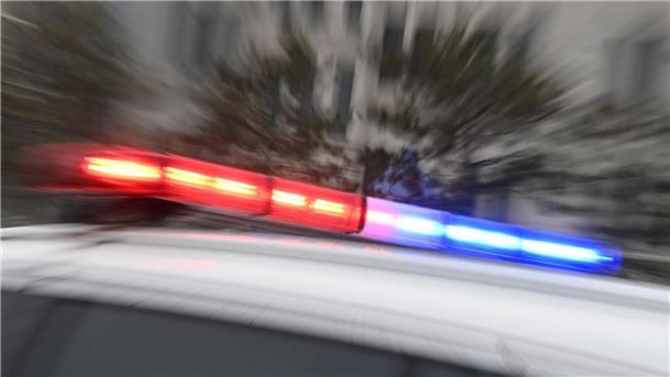 Vier Dozenten von US-Hochschule in China attackiert In der nordostchinesischen Stadt Jilin wurden vier Lehrer einer US-Universität mit einem Messer angegriffen und verletzt.