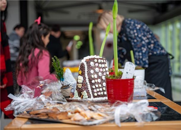 In der Stadthalle wird wieder zur Weihnachtszeit für bedürftige Menschen gesorgt.