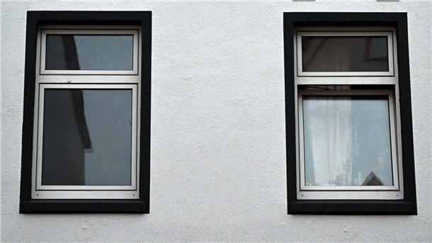 Nach Anti-Terror-Einsatz - Kein Gift gefunden In diesem Wohn- und Geschäftshaus in Castrop-Rauxel wurde der Verdächtige festgenommen.
