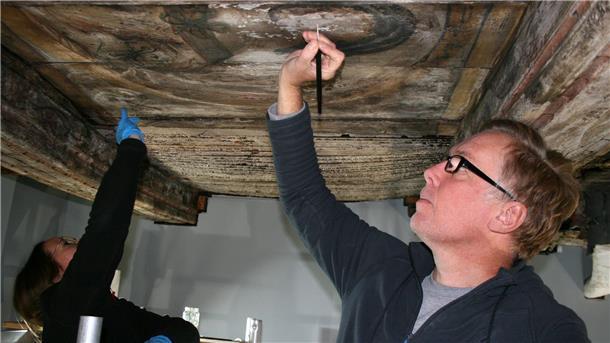 Fast 500 Jahre altes Deckengemälde in Supermarkt entdeckt In einem ehemaligen Supermarkt mitten in Lüneburg wurde vor Jahrzehnten ein Deckengemälde entdeckt.