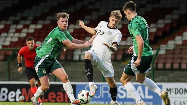 U21 mit spätem „Punch“ gegen Nordirland - Trainer „gealtert“ In einem hart umkämpfen Spiel tat sich die deutsche Mannschaft schwer.