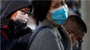 In einer Stadt in Ostchina ist es zu einem Ausbruch des Coronavirus gekommen. Verantwortlich dafür soll die Verpackung von Schweinshaxen sein, die aus Bremerhaven geliefert wurden. Deutsche Behörden halten das für unwahrscheinlich. 