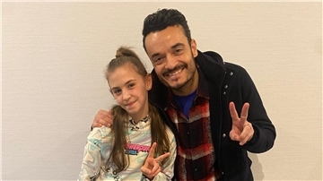 In jungen Jahren schon viel erlebt: Vor zwei Jahren hat Georgia Balke Sänger und Moderator Giovanni Zarrella bei Aufnahmen zur Fernsehsendung „Ein Herz für Kinder“ im ZDF getroffen.