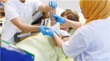 Mehr ausländische Abschlüsse in Niedersachsen anerkannt In Niedersachsen haben im vergangenen Jahr erneut mehr Menschen versucht, ihre ausländischen Abschlüsse anerkennen zu lassen. Die meisten davon aus dem Gesundheitsbereich. (Archivbild)