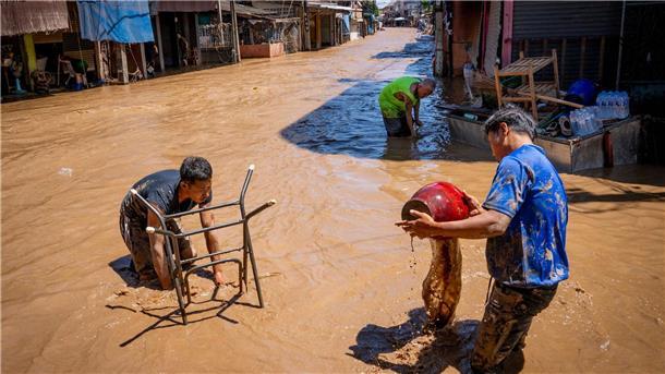 Land unter in Asien: Nach Taifun „Yagi“ rückt „Bebinca“ an In Nordthailand gibt es schwere Überschwemmungen.