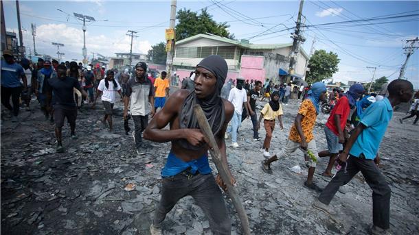 USA raten Bürgern zur sofortigen Ausreise aus Haiti In Port-au-Prince kommt es zu Ausschreitungen.