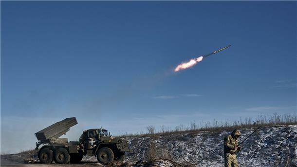 Krieg gegen die Ukraine: So ist die Lage In Soledar gehen die Kämpfe zwischen russischen und ukrainischen Truppen weiter.