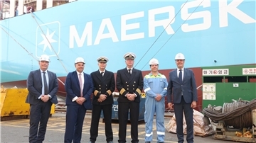 In Südkorea wurde die „Laura Maersk“ jetzt von der Werft Hyundai Mipo Dockyard übergeben.