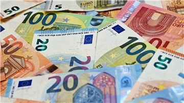 Zweiter Anlauf zum Haushalt 2024 der Samtgemeinde Zeven In Zeven reicht das Geld vorne und hinten nicht, um die anstehenden Aufgaben und Projekte bezahlen zu können. Nach einer Lösung sucht der Finanzausschuss am Dienstag.