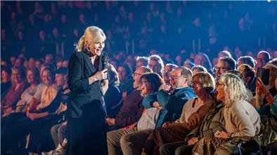 Ina Müller in der Stadthalle Bremerhaven.