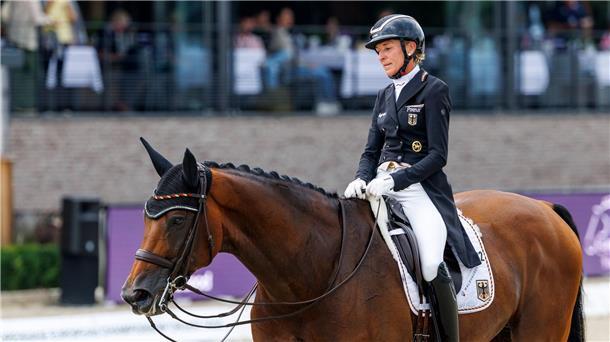 Dressur-EM: Gold für das deutsche Team Ingrid Klimke zeigte bei der EM keinen guten Auftritt.