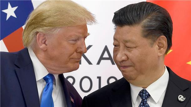 Inmitten des Handelskonflikts: Trump und Xi telefonieren Inmitten des schweren Handelskonflikts zwischen den USA und China haben Donald Trump und Xi Jinping (r) miteinander telefoniert. (Archivbild)