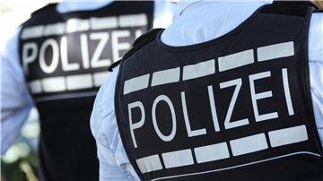 Schutzwesten mit Aufschrift Polizei