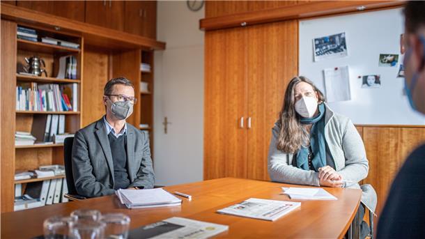 Interview mit Schulstadtrat Michael Frost und Silke Brandt. Foto: Hartmann