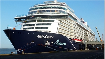 Irgendwo in der Karibik soll das Coronavirus an Bord der „Mein Schiff 1“ gelangt sein.