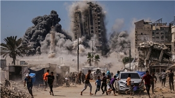 Israels Militär greift derzeit immer wieder Hochhäuser in der Stadt Gaza an, die Armeeangaben zufolge von der Hamas genutzt worden sein sollen. (Archivbild)