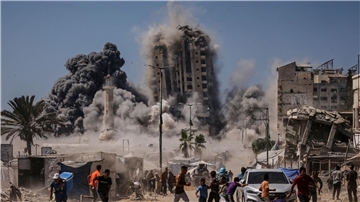 Israels Militär greift immer wieder Hochhäuser an, die angeblich von der Hamas genutzt wurden.