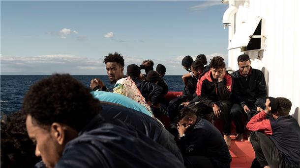 Italiens neue Regierung hat humanitären Rettungsschiffen den Zugang zu seinen Häfen verwehrt.