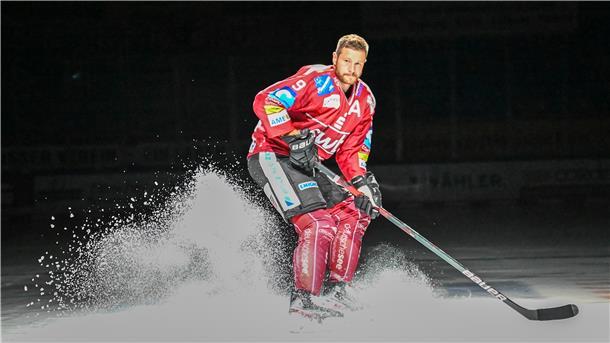 Ein Eishockey-Spieler.