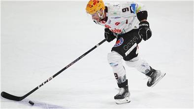 Jan Urbas zeigte eine starke Leistung und sammelte drei Scorerpunkte.