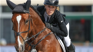 Janne Friederike Meyer-Zimmermann und Messi landeten in Saudi-Arabien auf Platz sieben.