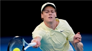 Jannik Sinner will vor den French Open in Hamburg aufschlagen.