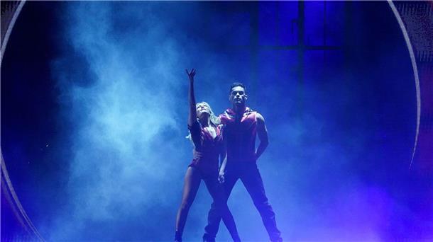 Jede Geste sitzt: „Was für ein Megastart heute bei euch“, sagt Helene Fischer.