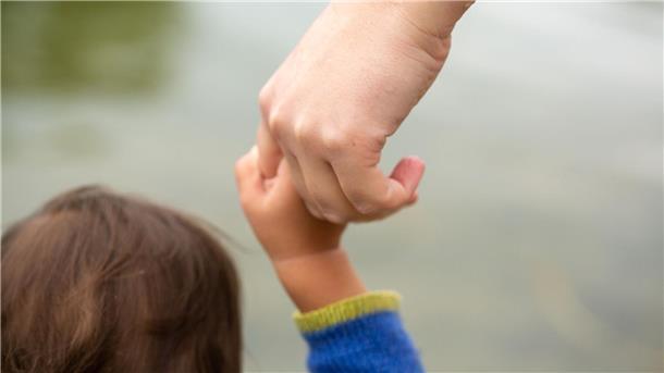 Bericht: Mehr als jedes fünfte Kind von Armut betroffen Jedes fünfte Kind in Deutschland ist von Armut betroffen.