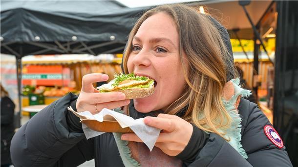 Jenifer Dagligil testet sich durch das Essen der Stadt.
