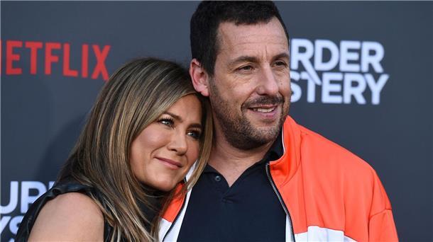 Jennifer Aniston achtet auf Adam Sandlers Ernährung Jennifer Aniston und Adam Sandler sind ab Freitag zusammen im Film „Murder Mystery 2“ auf Netflix zu sehen.