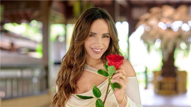 Jennifer Saro ist die Bachelorette 2023.