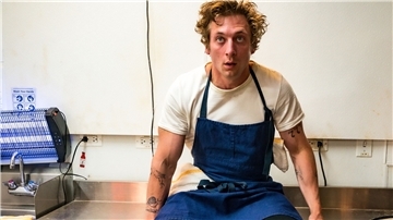 Jeremy Allen White als Carmen „Carmy“ Berzatto in einer Szene der Serie „The Bear: King of the Kitchen“.
