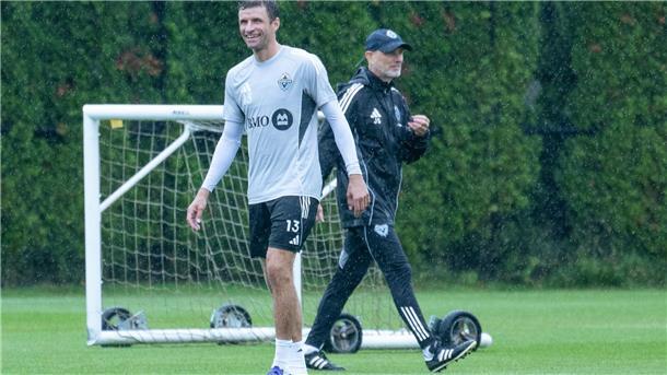 Jesper Sörensen verspricht Müller direkt Einsatzminuten.