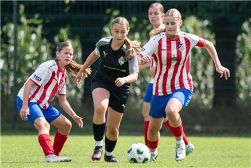 JFV-Kapitänin Bente Löhden und ihre Mitspielerinnen müssen die weite Fahrt nach Nortmoor an der Ems absolvieren, um dort gegen einen Tabellennachbarn zu spielen.