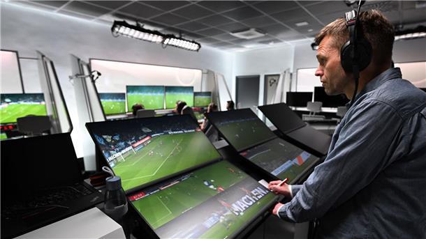 Jochen Drees ist Leiter Innovation und Technologie bei der DFB Schiri GmbH. (Archivbild) 